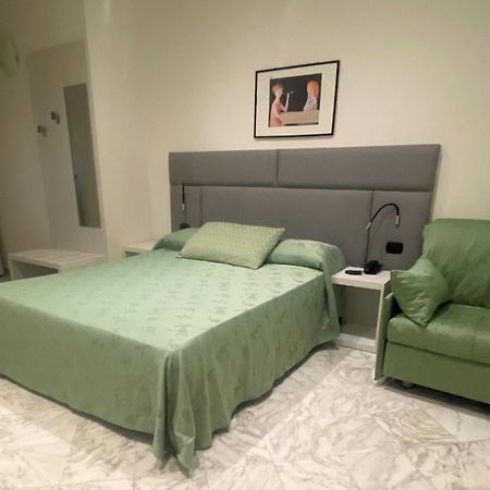 Hotel Coluccini Marina di Pietrasanta Ngoại thất bức ảnh