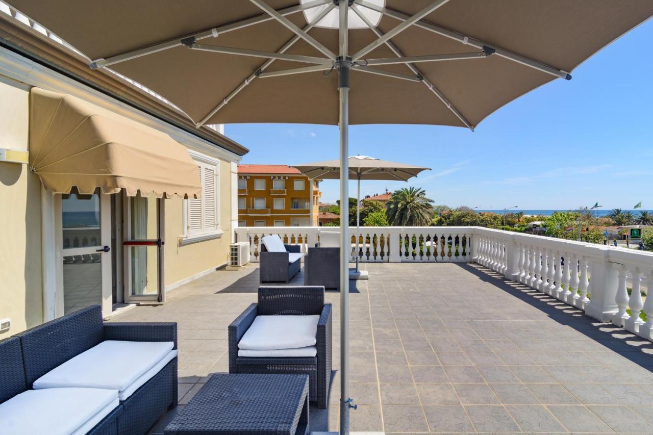 Hotel Coluccini Marina di Pietrasanta Ngoại thất bức ảnh