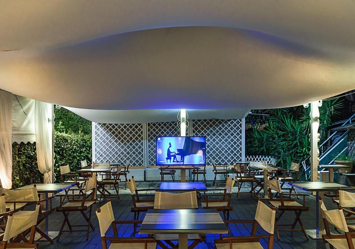 Hotel Coluccini Marina di Pietrasanta Ngoại thất bức ảnh