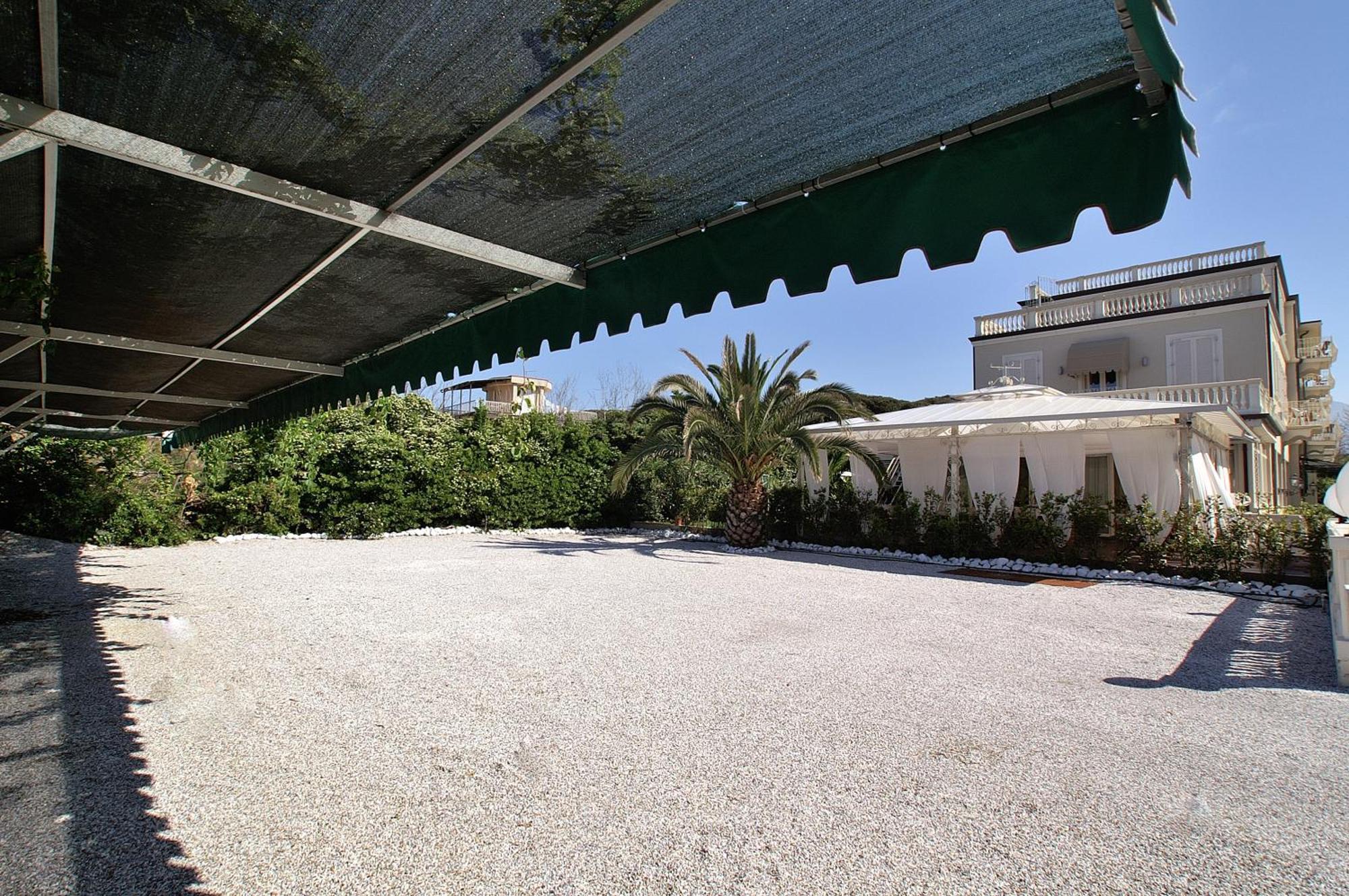 Hotel Coluccini Marina di Pietrasanta Ngoại thất bức ảnh